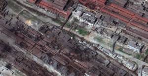 RUSSIANS INVADE UKRAINE — APRIL 29, 2022: Maxar satellite imagery closer view of the Azovstal Steel Plant in Mariupol, Ukraine. Sequence — 3 of 12 images. 20apr2022_WV3. Please use: Satellite image (c) 2022 Maxar Technologies. RUSSIANS INVADE UKRAINE -- APRIL 29, 2022: Maxar satellite imagery closer view of the Azovstal Steel Plant in Mariupol, Ukraine. Sequence -- 3 of 12 images. 20apr2022_WV3. Please use: Satellite image (c) 2022 Maxar Technologies.