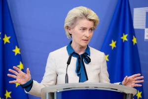 EU Commission Presents A plan To Rapidly Reduce Dependence On Russian Fossil Fuels