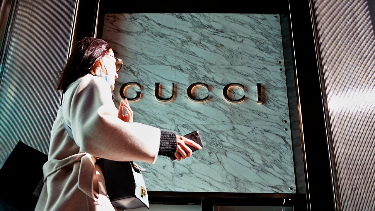 Fachada de loja da Gucci em Nova York
