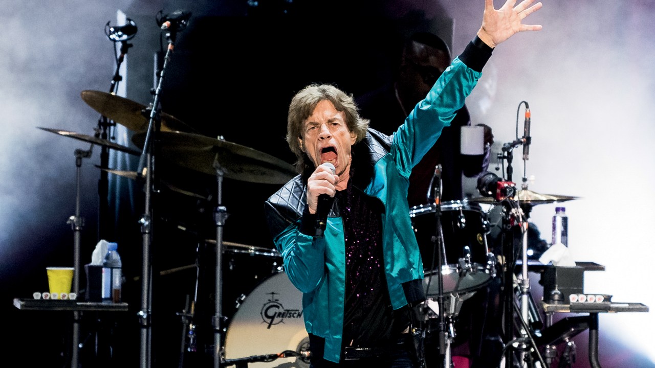 HOLLYWOOD, FLORIDA - NOVEMBER 23: Mick Jagger is seen performing onstage during the final stop of the "No Filter" tour at Hard Rock Live on November 23, 2021 in Hollywood, Florida. (Photo by Jason Koerner/WireImage)
