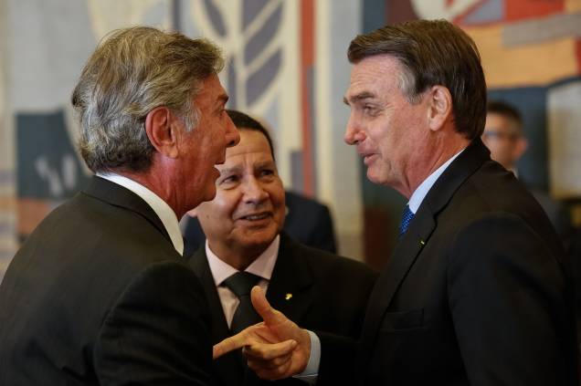 Brasília - DF, 16/01/2019 - Presidente da República, Jair Bolsonaro, Senador Fernando Collor e o Vice Presidente Hamilton Mourão, durante almoço em homenagem ao Presidente da Argentina, Mauricio Macri. Brasília - DF, 16/01/2019 - Presidente da República, Jair Bolsonaro, Senador Fernando Collor e o Vice Presidente Hamilton Mourão, durante almoço em homenagem ao Presidente da Argentina, Mauricio Macri.