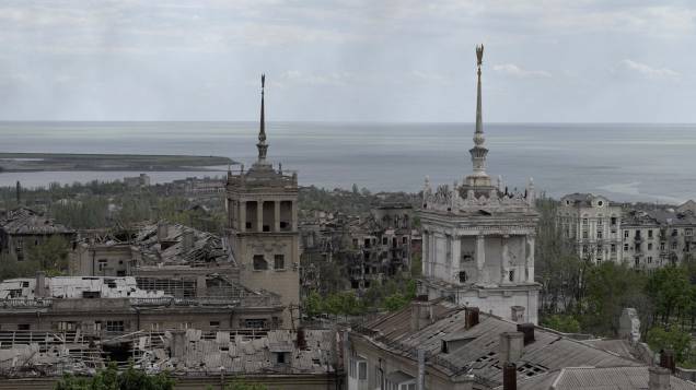 Vista geral da cidade de Mariupol em 10 de maio de 2022, em meio à ação militar russa em andamento na Ucrânia. Vista geral da cidade de Mariupol em 10 de maio de 2022, em meio à ação militar russa em andamento na Ucrânia.