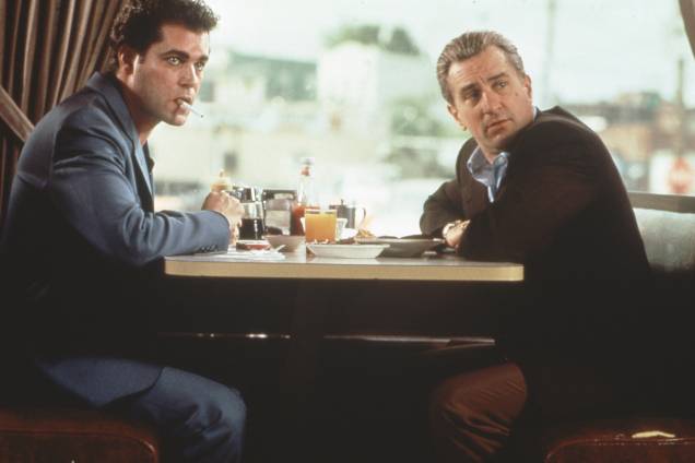 Ray Liotta e Robert De Niro numa cena do filme "Os Bons Companheiros", de Martin Scorsese, 1990.