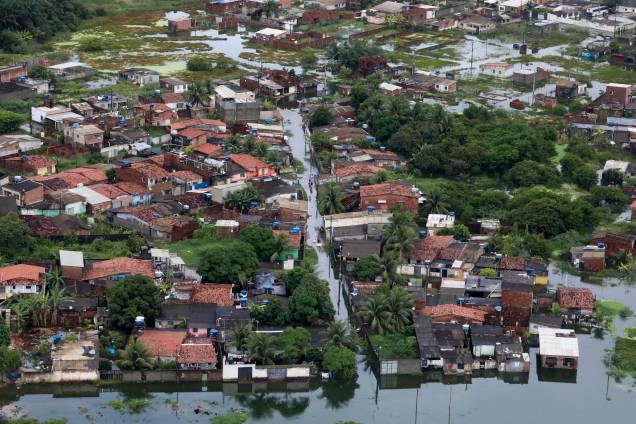 Recife - PE, 30/05/2022- Sobrevoo das áreas afetadas pelas chuvas constantes no Recife e região
