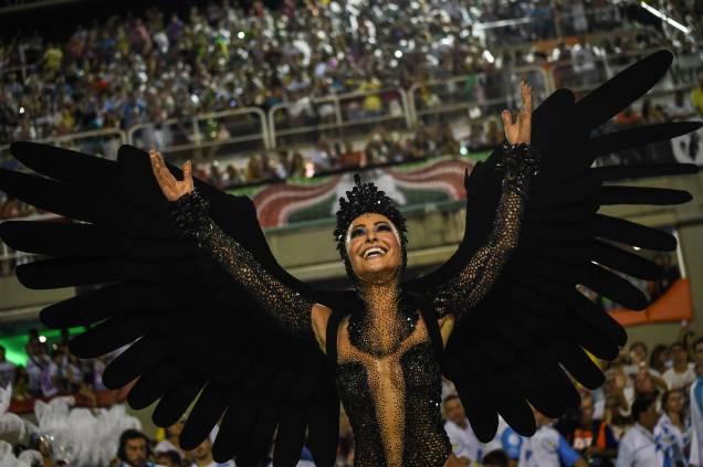 Sabrina Sato, durante desfile da Vila Isabel no Carnaval carioca de 2015.