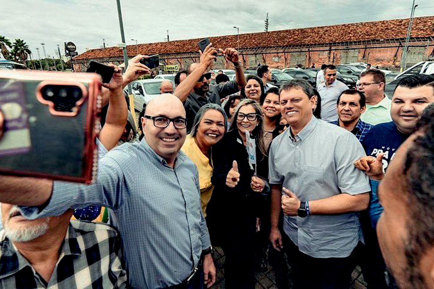 FOCADO - Tarcísio Freitas: o apoio de Bolsonaro triplica a votação em sua estreia eleitoral -