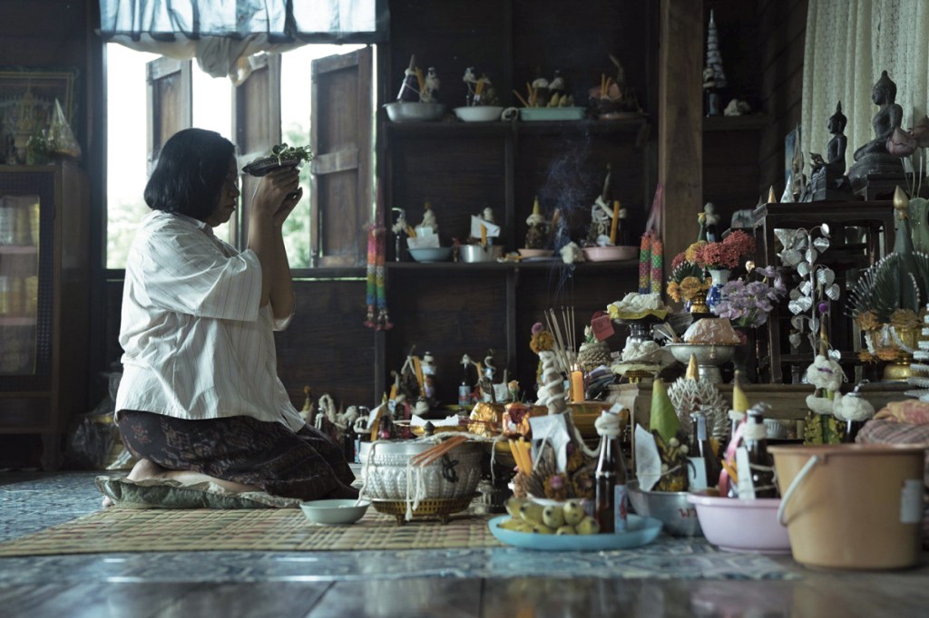 OFF  Crítica sobre A Médium, o cinema tailandês inovando o