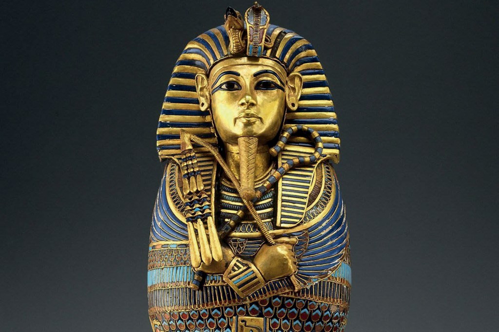 EXUBERANTE - Mudança: os restos mortais do faraó terão novo lar -