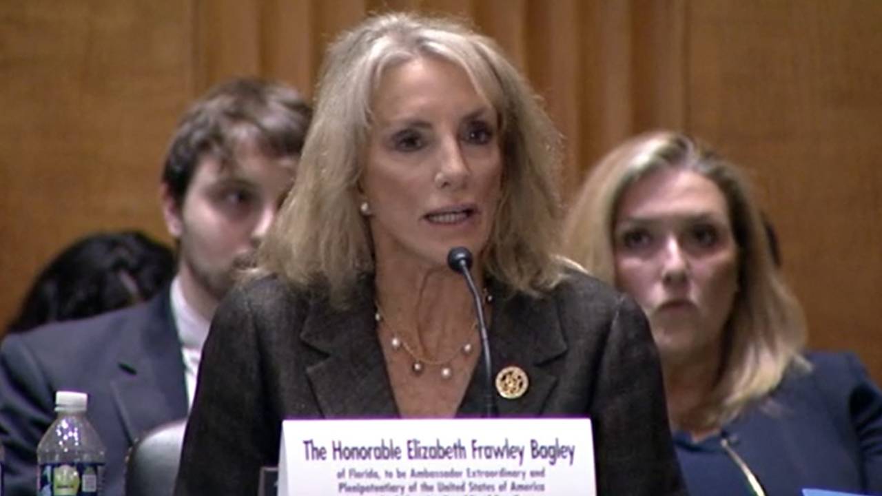 Elizabeth Bagley é ex-embaixadora de Portugal e foi assessora de John Kerry no governo Obama, que hoje é o principal conselheiro de questões climáticas de Biden - 18/05/2022