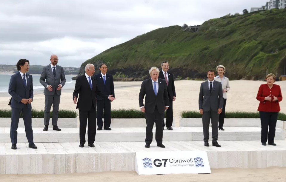 G7