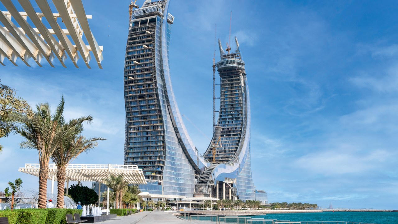 ARROJO - Katara Towers, na forma de cimitarras: apartamentos e hotel seis-estrelas -
