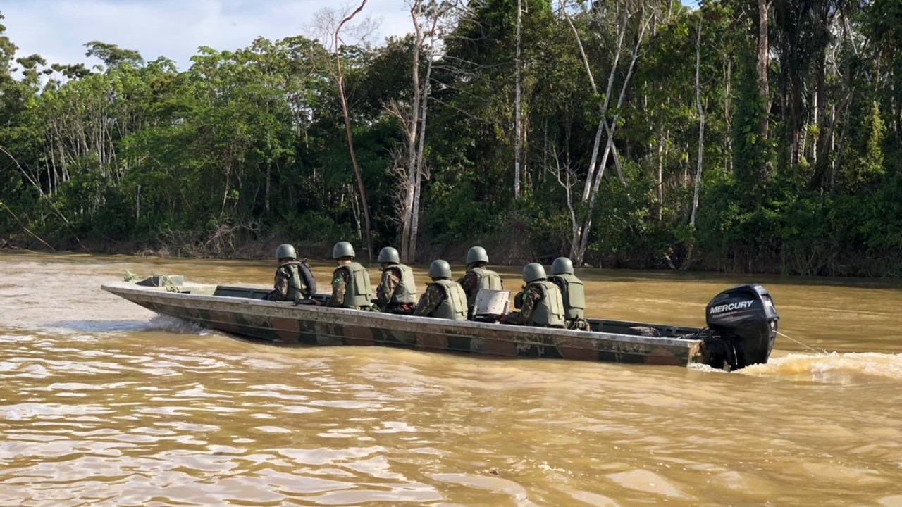 Equipes de busca do Exército procuram por Dom Phillips e Bruno Araújo na região do Vale do Javari, no Amazonas