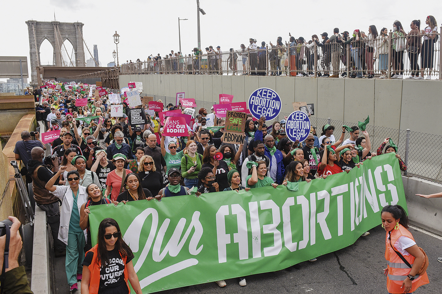 RISCO - Manifestação pró-direito ao aborto em Nova York: causa democrata -