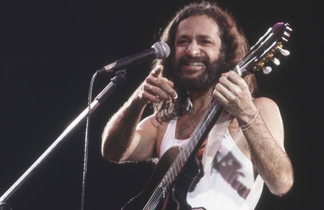 Alceu Valença durante show do Projeto SP, em São Paulo. 1986. Alceu Valença durante show do Projeto SP, em São Paulo. 1986.