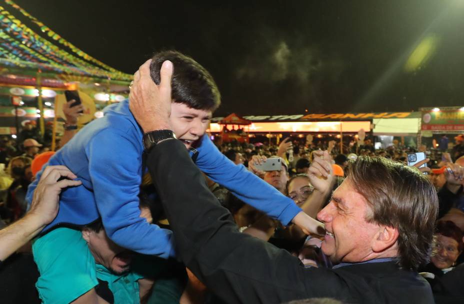 Presidente Jair Bolsonaro, durante visita à Festa de São João de Caruaru-PE, 23/06/2022.