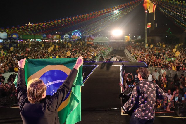 Presidente Jair Bolsonaro visita à Festa de São João de Caruaru-PE, em 23/06/2022.