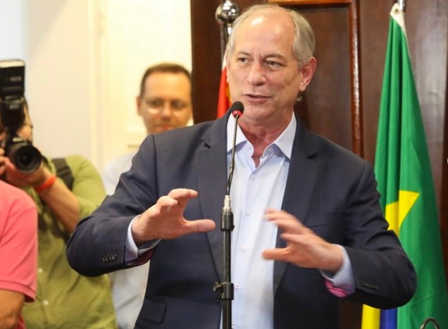 Ciro Gomes pré candidato `a presidência pelo PDT em campanha na Câmara Municipal de Itú, em busca de apoio eleitoral, em 25/05/2022.