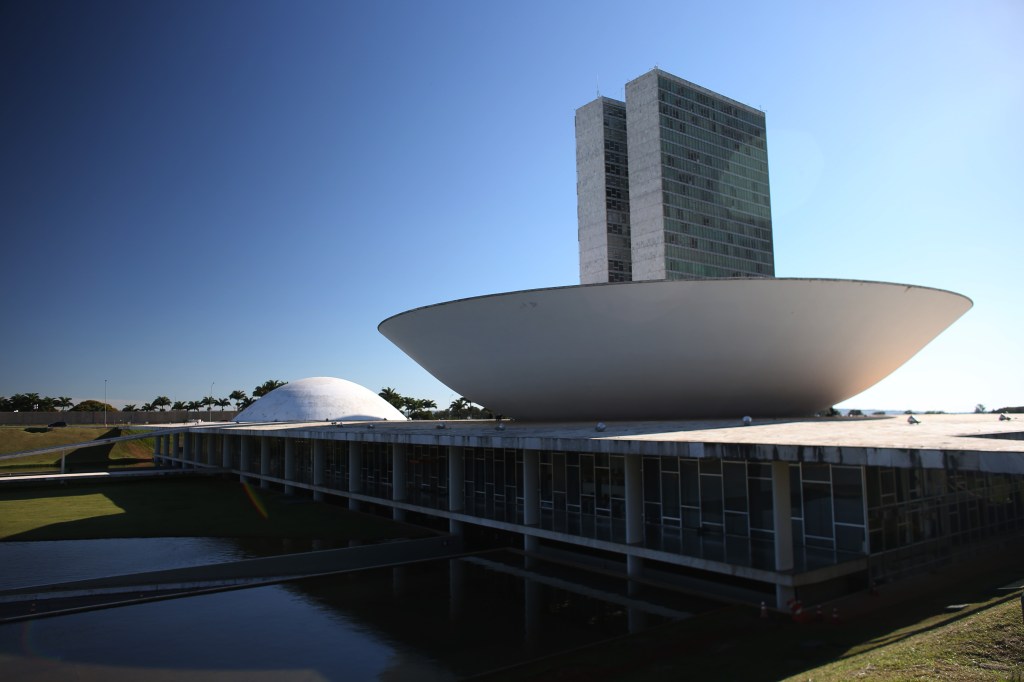 Brasília 19/01/2017 - Por do sol Brasília , Congresso Nacional .Foto: ROBERTO CASTRO/Mtur
