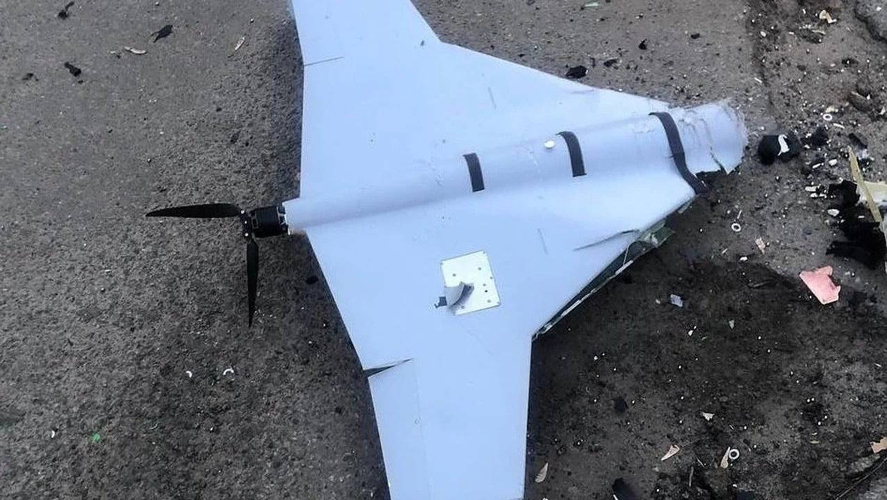 Os chamados 'drones kamikaze portáteis' carregam ogivas e são equipados com câmeras e GPS. Quando lançados, localizam ativos inimigos próximos e mergulham sob comando. 22/06/2022.