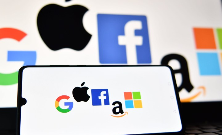 CEO do Google pede que usuários não instalem aplicativos de fora da Play  Store 