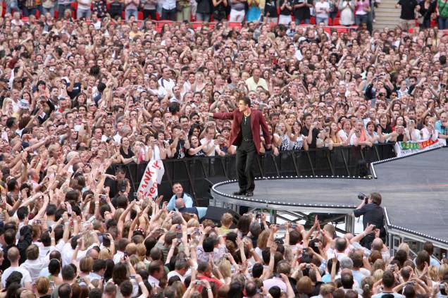 George Michael em show no Wembley Stadium, Londres, Inglaterra, 2007.