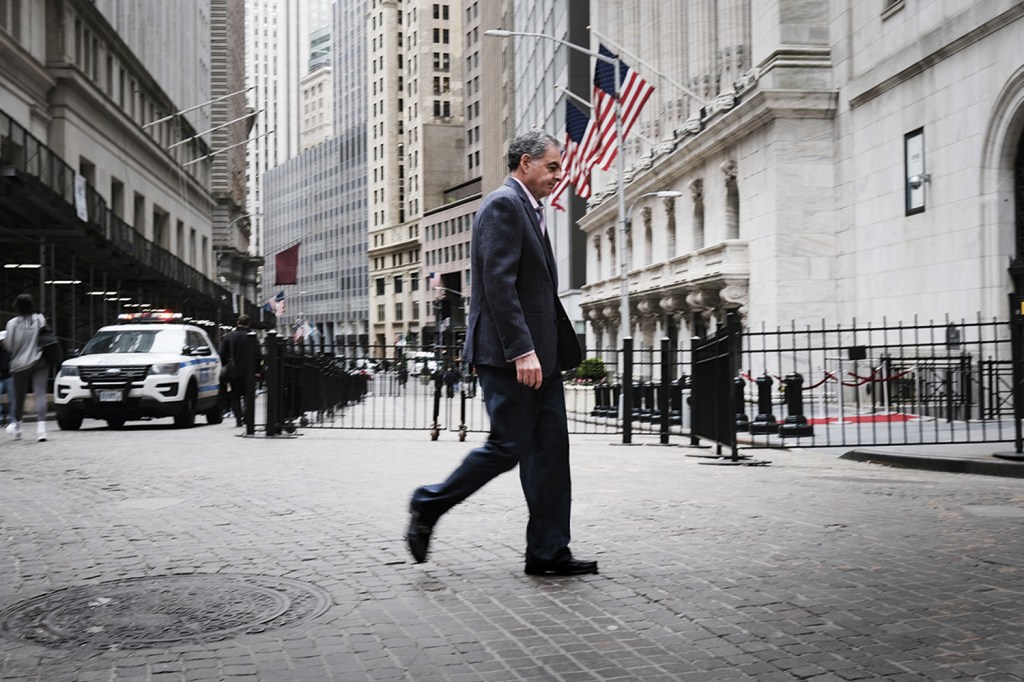 PREOCUPAÇÃO - Wall Street, em Nova York: receio quanto ao futuro da economia -