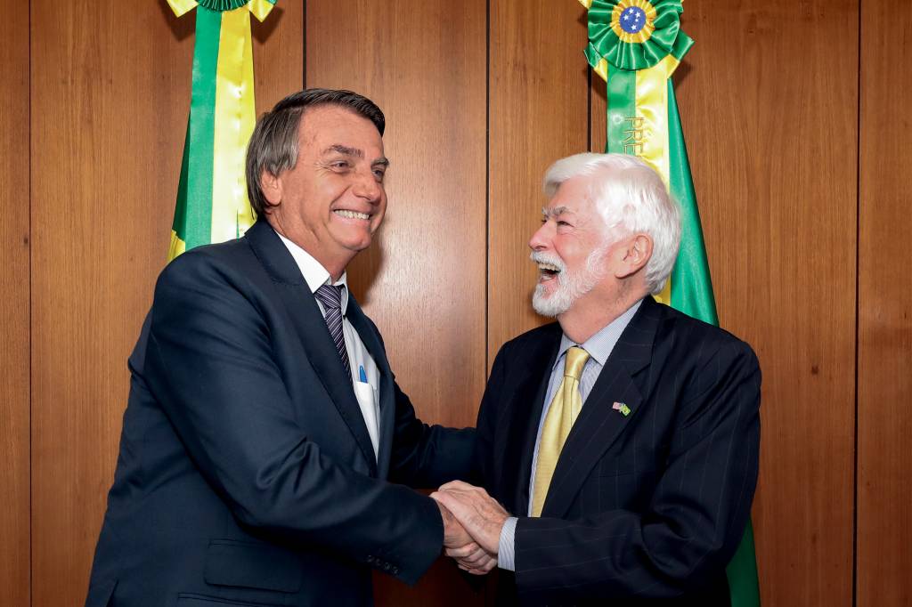 24/05/2022 Christopher Dodd, Enviado especial dos EUA RSVP - Bolsonaro com Dodd: o americano conseguiu confirmação de presença -