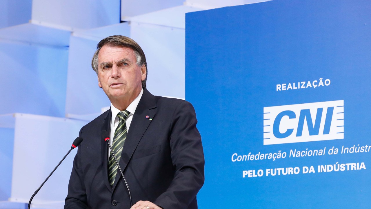 O presidente Jair Bolsonaro (PL) fala em evento de presidenciáveis da Confederação Nacional da Indústria -