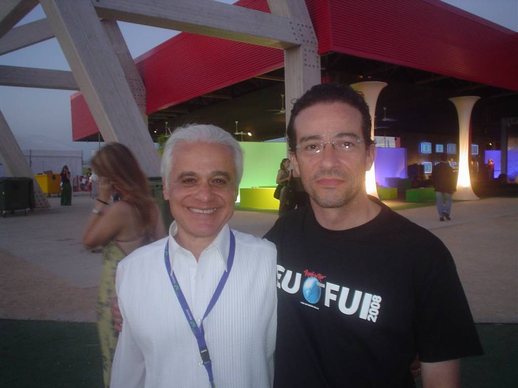 Leo Cruz e o criador do festival, o empresário Roberto Medina: férias e folgas na época do evento