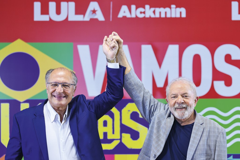 EM AMBIENTE CONTROLADO - Lula: pacificador, ponderado, conciliador, democrata e avesso a radicalismos -