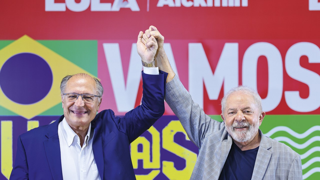 EM AMBIENTE CONTROLADO - Lula: pacificador, ponderado, conciliador, democrata e avesso a radicalismos -