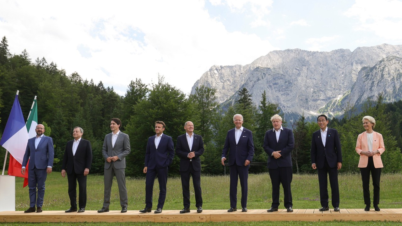 Líderes das sete nações mais ricas do mundo participam da abertura da cúpula do G7, que acontece na Baviera, na Alemanha
