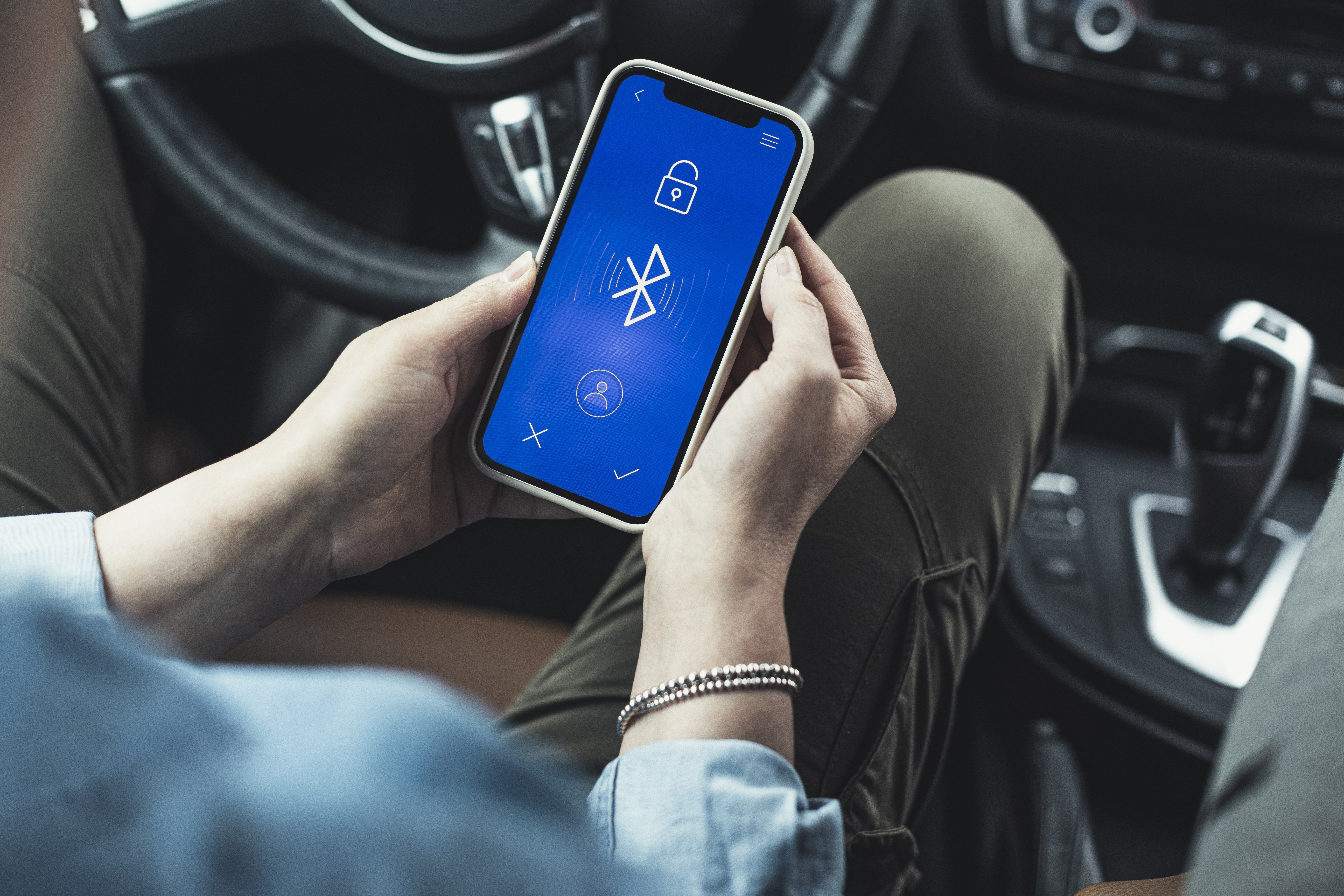 Bluetooth emite sinais com impressões digitais únicas que podem ser usadas para rastrear o movimento -