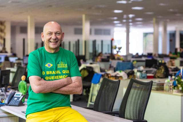 A investida milionária do bolsonarista Luciano Hang na TV Globo