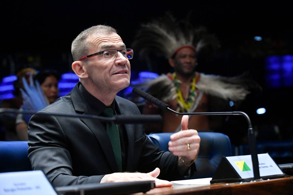 Fabiano Contarato será o novo líder da bancada do PT no Senado