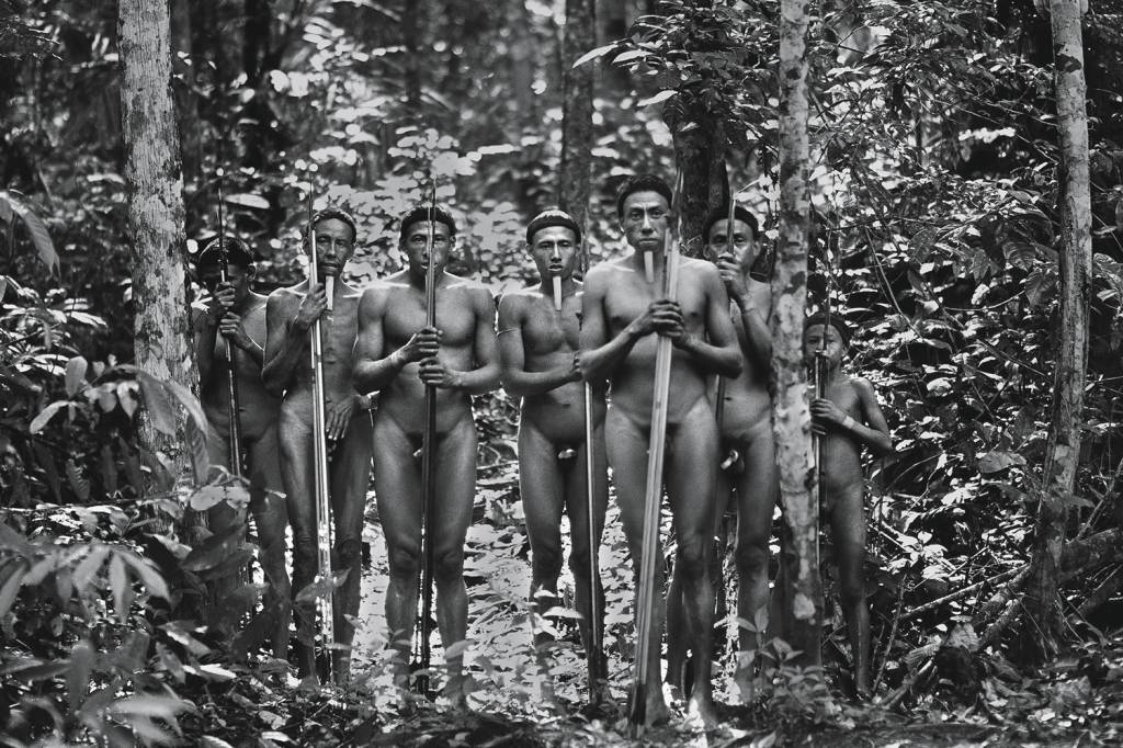 TERRA VIRGEM - Índios da etnia Zoé, no Pará: andanças por biomas converteram o fotógrafo em ativista ambiental -
