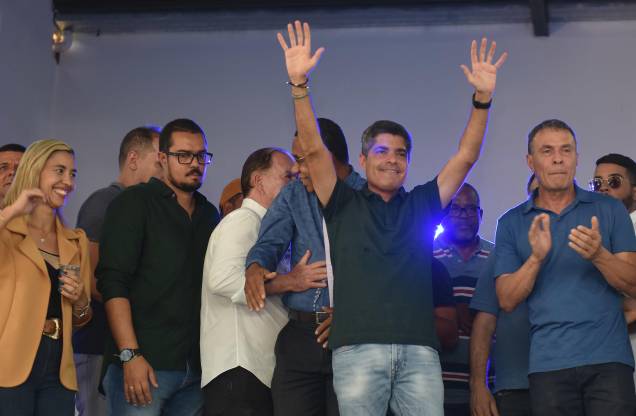 ACM Neto, candidato ao governo da Bahia pelo partido União Brasil, em campanha por municípios baianos, 06/2022.