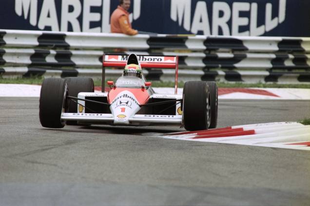 Ayrton Senna do Brasil, com seu carro McLaren-Honda durante o GP de Fórmula 1, de Monza na Itália, 09/09/1989. Ayrton Senna do Brasil, com seu carro McLaren-Honda durante o GP de Fórmula 1, de Monza na Itália, 09/09/1989.