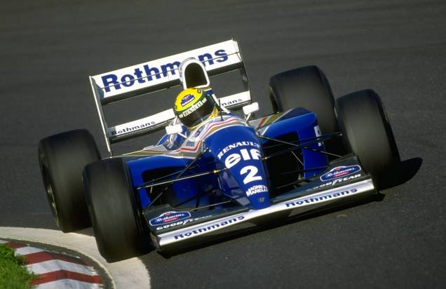 O piloto brasileiro Ayrton Senna pilotando um Williams Renault, durante a temporada de testes da fórmula 1, em Estoril, Portugal. 26/01/1994 O piloto brasileiro Ayrton Senna pilotando um Williams Renault, durante a temporada de testes da fórmula 1, em Estoril, Portugal. 26/01/1994