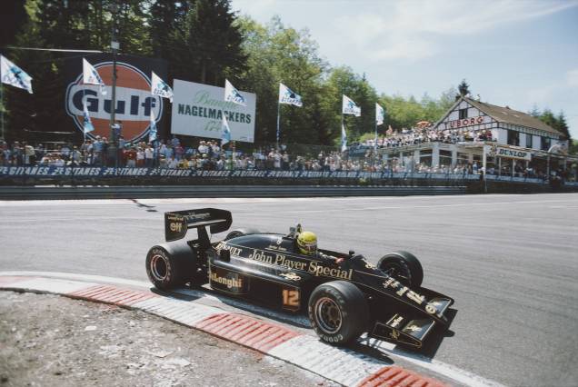 Ayrton Senna do Brasil. pilotando um John Player Special Lotus-Renault 98T Turbo, durante o GP de Fórmula, em Spa-Francorchamps, Bélgica. 23/05/1986. Ayrton Senna do Brasil. pilotando um John Player Special Lotus-Renault 98T Turbo, durante o GP de Fórmula, em Spa-Francorchamps, Bélgica. 23/05/1986.