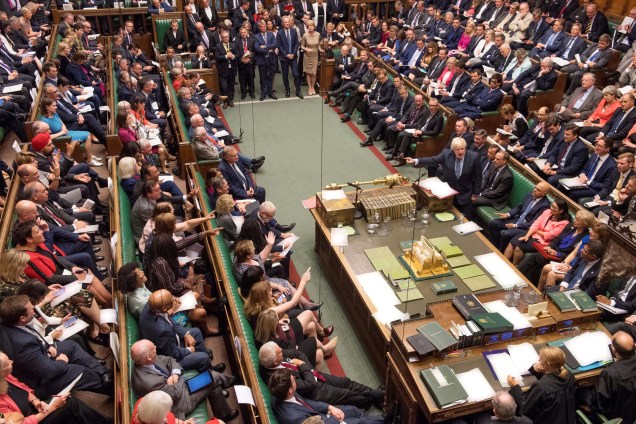 O primeiro-ministro da Grã-Bretanha, Boris Johnson, fala durante a sessão de perguntas do primeiro-ministro na Câmara dos Comuns em Londres, Grã-Bretanha, em /04/09/2019.