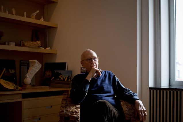 Claes Oldenburg, artista plástico, em sua residência, Nova York, EUA, 2003.