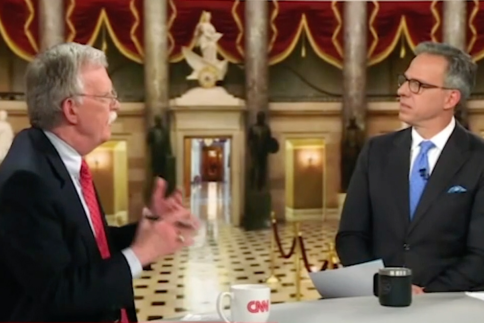 Fiasco de Trump e Bolton, com ajuda de Bolsonaro, salvou o ditador Maduro