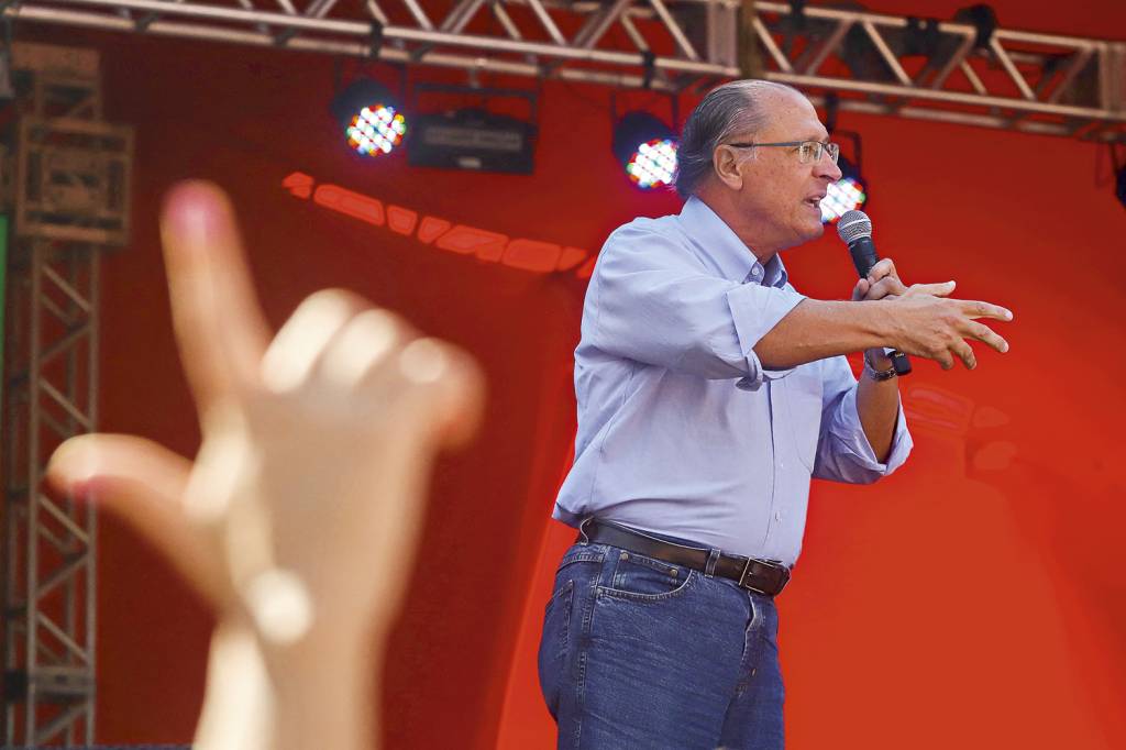 GERALDO-ALCKMIN-PT-CAMPANHA-2022_32DP4B2.jpg ABRINDO PORTAS - Alckmin: fazer do ex-tucano, hoje no PSB, o vice de Lula pode contribuir para facilitar alianças -