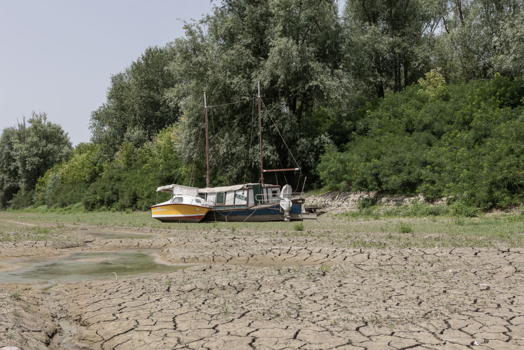 EMILIA ROMAGNA, ITALY - JUNE 27: Boat on the dry bed of a bend in the Po river inside Porto Nautica Torricella in Sissa, in the province of Parma, Italy on June 27, 2022. (Photo by Andrea Carrubba/Anadolu Agency via Getty Images)