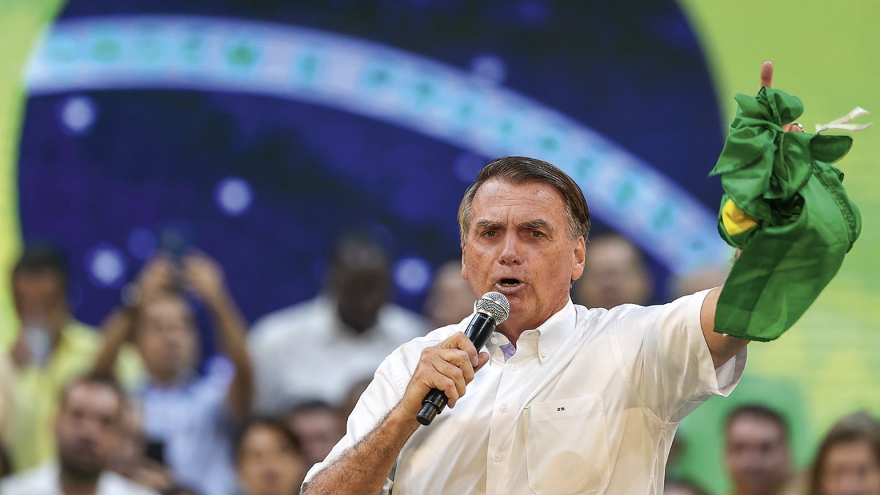 REALIDADE PARALELA - Bolsonaro na convenção do PL: “exigir transparência” aos “surdos de capa preta” -