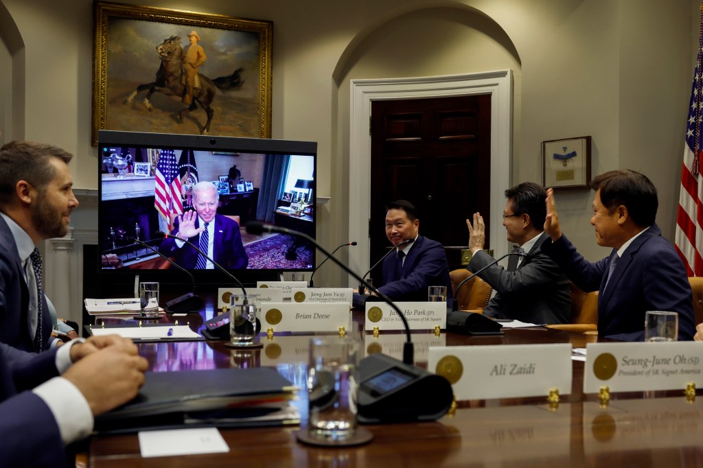 WASHINGTON, DC - JULY 26: U.S President Joe Biden waves at the end of a meeting with members of the SK Group, including the Chairman and Principal Owner Chey Tae-won in the White House on July 26, 2022 in Washington, DC. During the meeting President Biden discussed the company’s investments in United States manufacturing and jobs. (Photo by Anna Moneymaker/Getty Images)