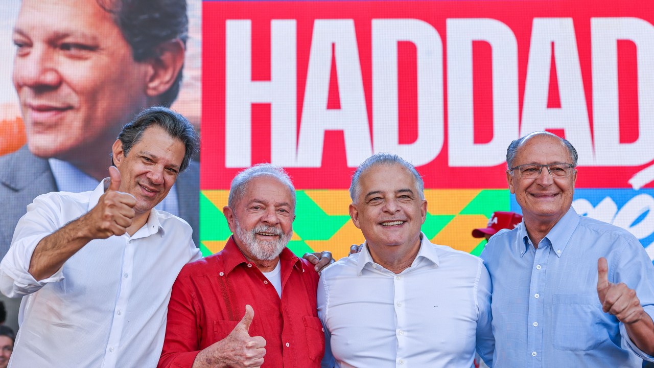 Lula, Geraldo Alckmin, Fernando Haddad e Márcio França, em Diadema
