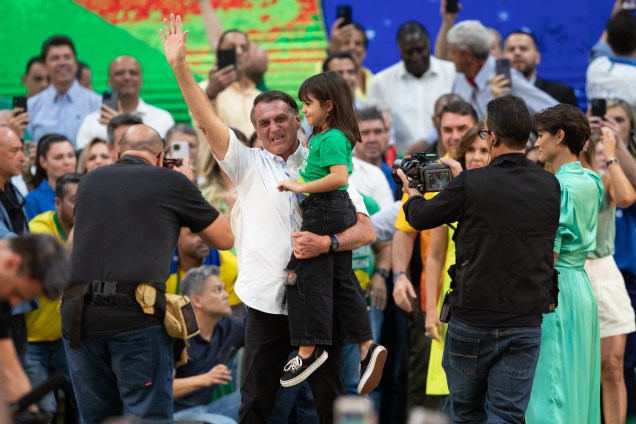 O presidente Jair Bolsonaro, durante o lançamento de sua candidatura `a reeleição para presidente da República, durante a convenção nacional do Partido Liberal (PL),  realizada no ginásio do Maracanãzinho no Rio de Janeiro, em 24/07/2022.  EFE/ André Coelho