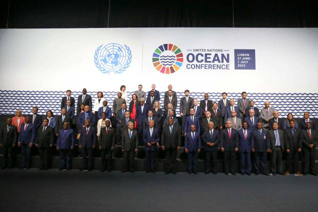 Membros da Conferência do Oceano da ONU, posam para uma foto na Altice Arena, em Lisboa, 27/06/2022.